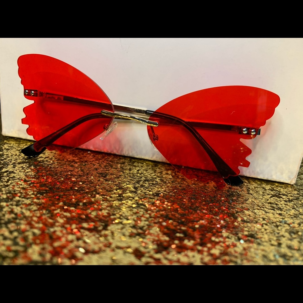 Butterfly Shades - Picture 2 of 7